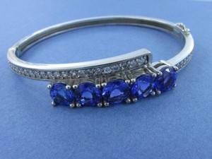 Tanzanite and Diamond White God Bangle
