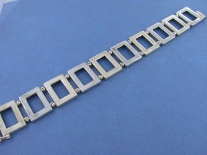 Unique Square Link Gold Bracelet