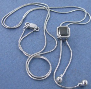 Blattes M BLACK DIAMOND PENDANT 