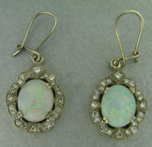 De Vries D Earrings cropped (Copy)